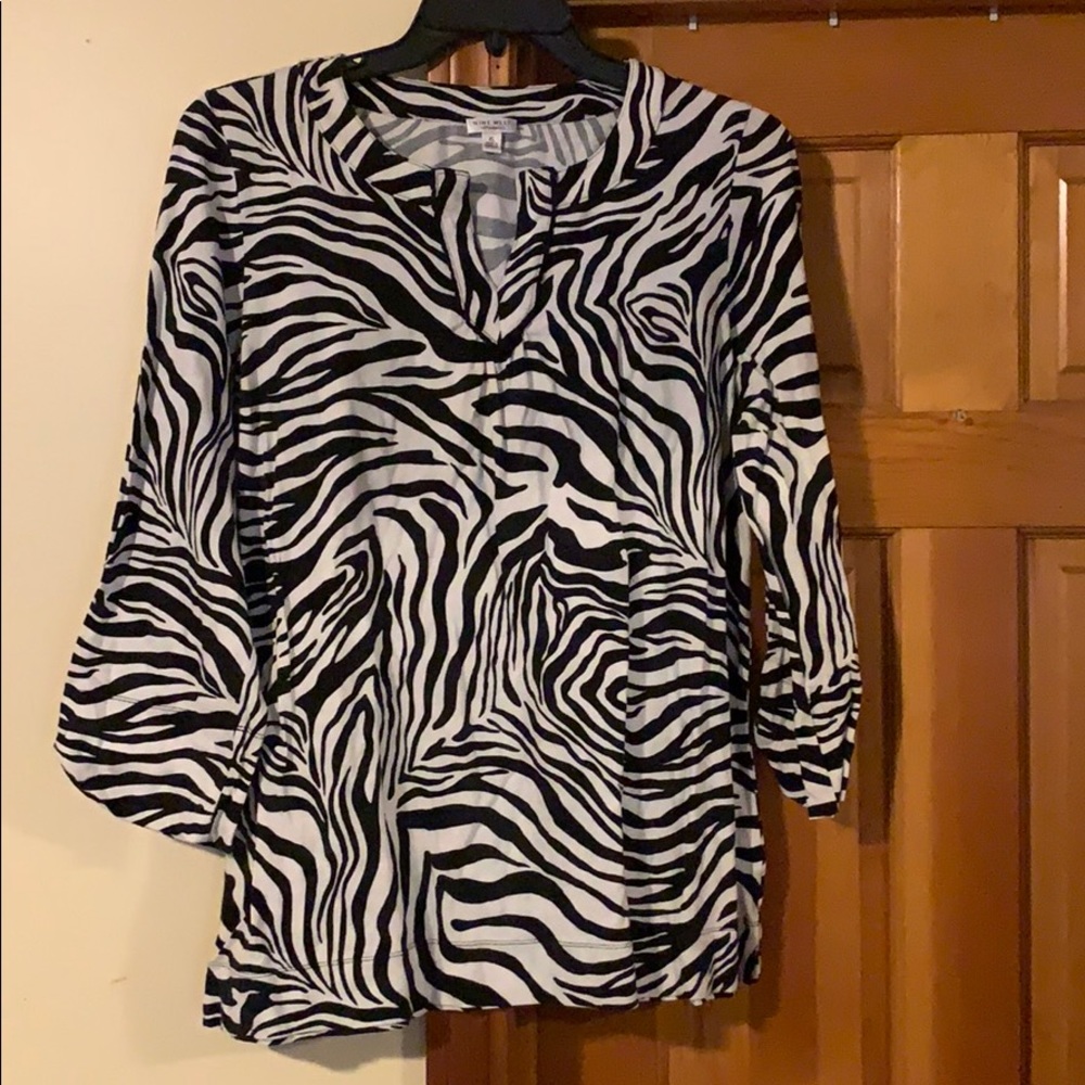 Nine West 3/4 sleeve zebra top